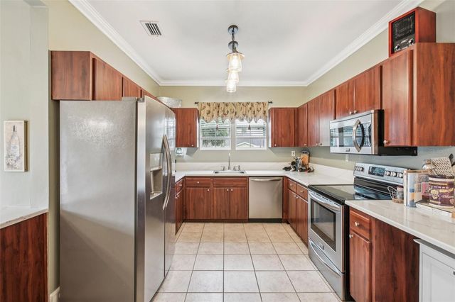 501 32ND AVENUE N, St Petersburg, FL 33704