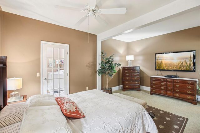 501 32ND AVENUE N, St Petersburg, FL 33704