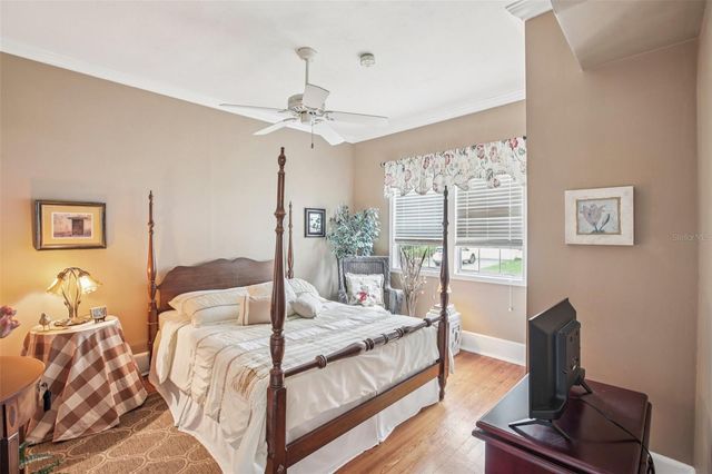 501 32ND AVENUE N, St Petersburg, FL 33704
