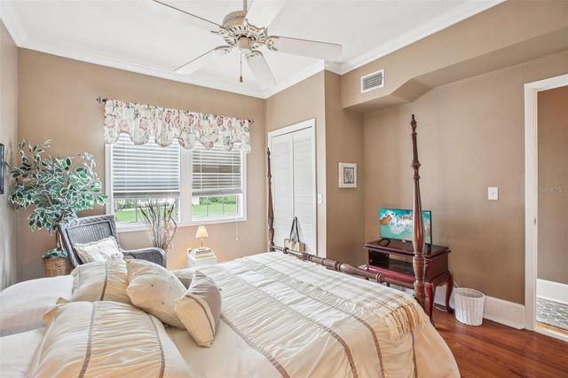 501 32ND AVENUE N, St Petersburg, FL 33704