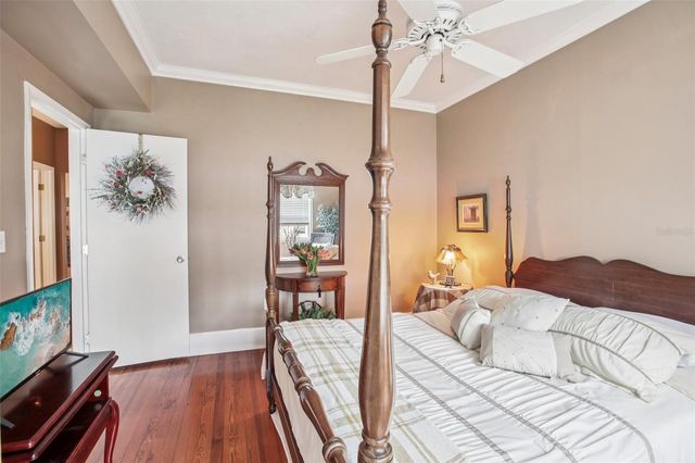 501 32ND AVENUE N, St Petersburg, FL 33704