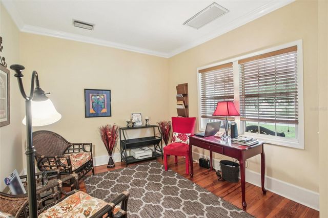 501 32ND AVENUE N, St Petersburg, FL 33704