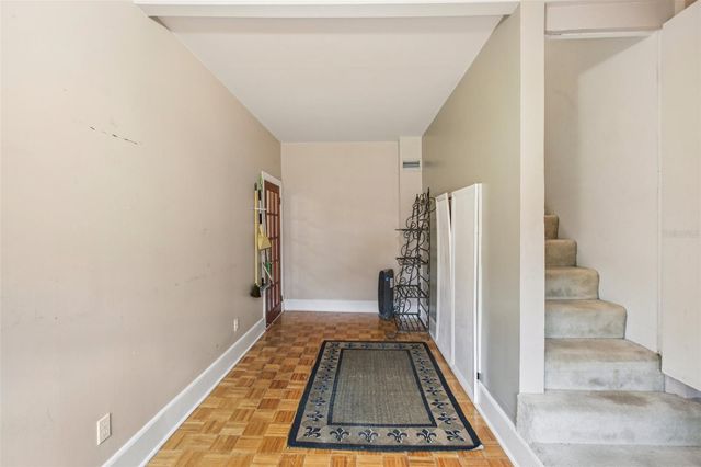 501 32ND AVENUE N, St Petersburg, FL 33704
