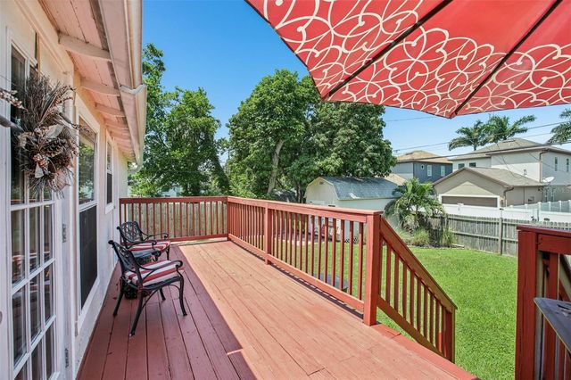 501 32ND AVENUE N, St Petersburg, FL 33704