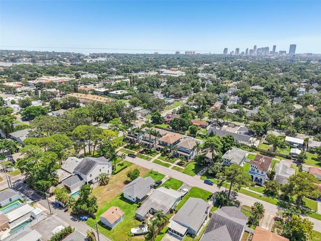 501 32ND AVENUE N, St Petersburg, FL 33704