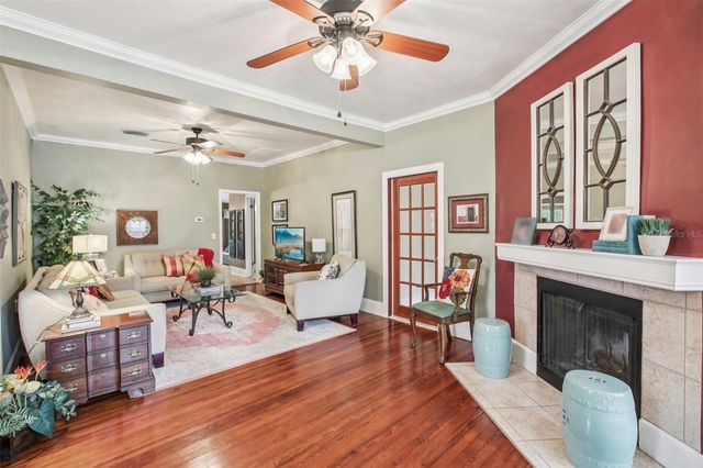 501 32ND AVENUE N, St Petersburg, FL 33704