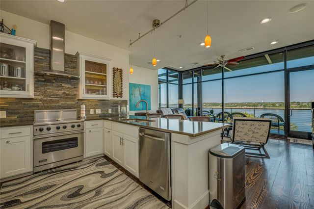 1101 Ivean Pearson RD D202, Lago Vista, TX 78645