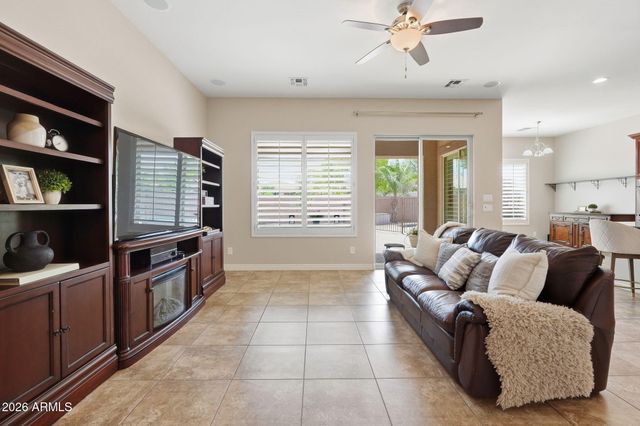 7827 S Sequoia Drive, Gilbert, AZ 85298