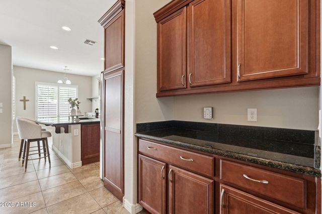 7827 S Sequoia Drive, Gilbert, AZ 85298