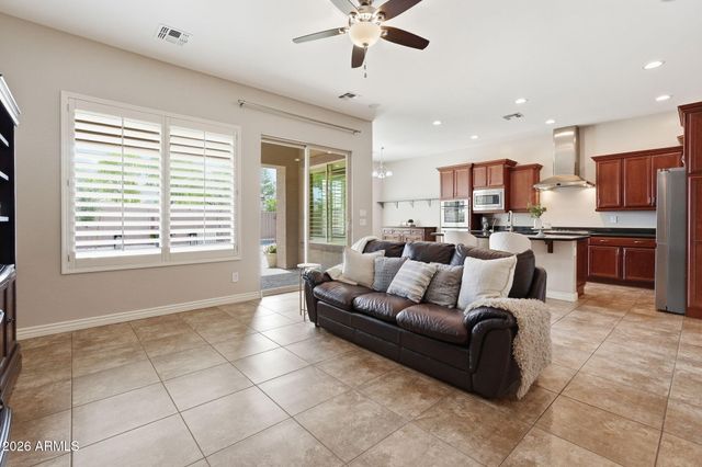 7827 S Sequoia Drive, Gilbert, AZ 85298