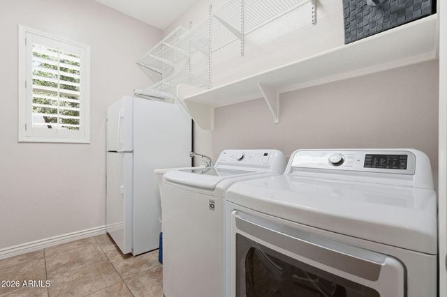 7827 S Sequoia Drive, Gilbert, AZ 85298