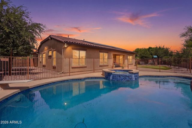 7827 S Sequoia Drive, Gilbert, AZ 85298