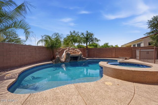 7827 S Sequoia Drive, Gilbert, AZ 85298