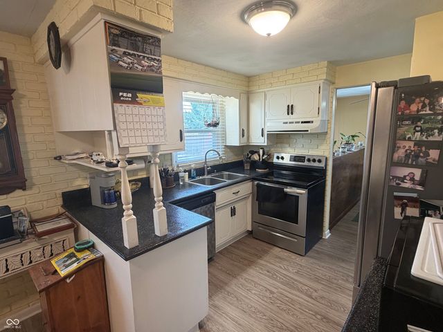 210 W Birch Lane, Alexandria, IN 46001