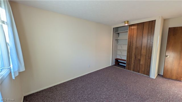 4842 Red Pine Way, North Ridgeville, OH 44039