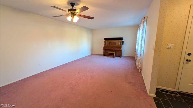 4842 Red Pine Way, North Ridgeville, OH 44039