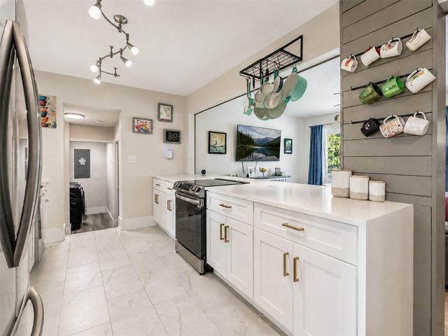 304 E JERSEY STREET, Orlando, FL 32806