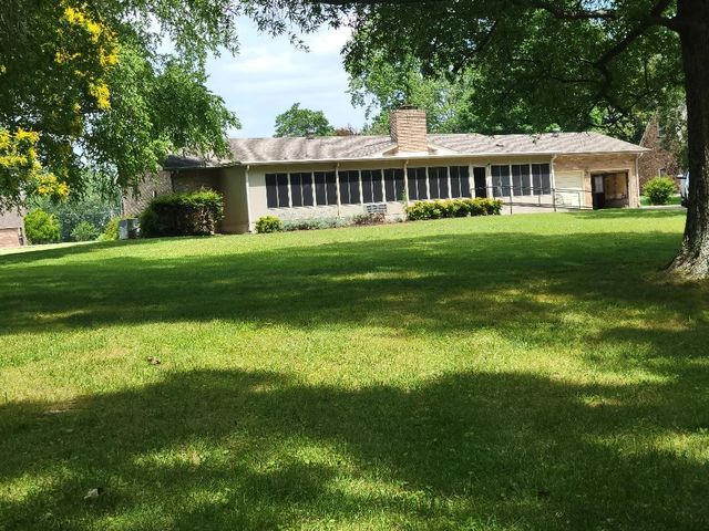 110 Meadowlake Ct, Hendersonville, TN 37075