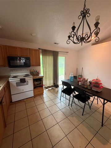 346 E Titus Avenue, Des Moines, IA 50315