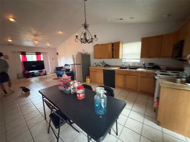346 E Titus Avenue, Des Moines, IA 50315