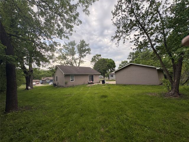 346 E Titus Avenue, Des Moines, IA 50315