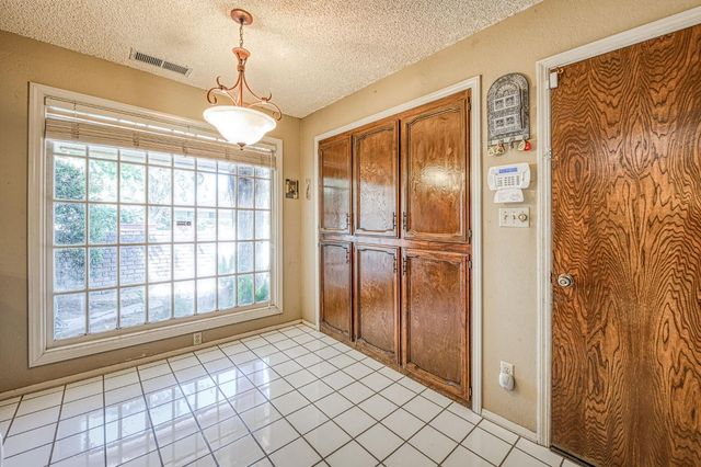 2677 W Wrenwood Avenue, Fresno, CA 93711