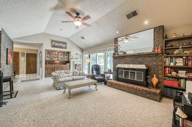 2677 W Wrenwood Avenue, Fresno, CA 93711