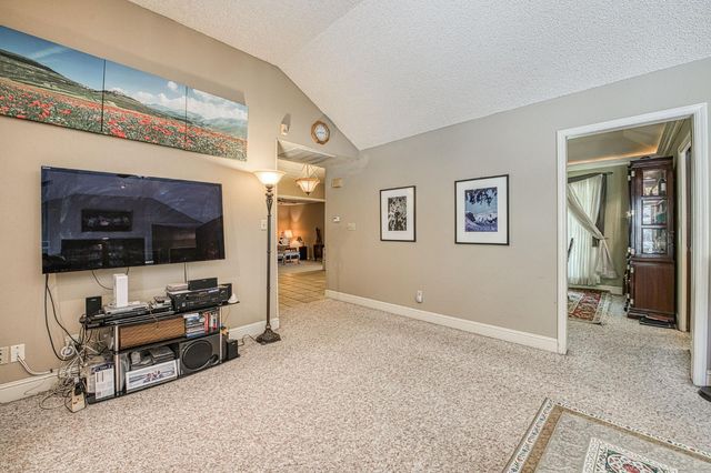 2677 W Wrenwood Avenue, Fresno, CA 93711