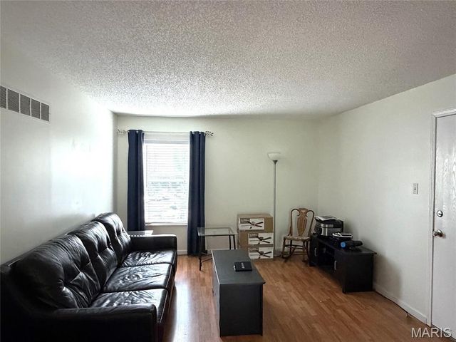 790 Delray Drive G, St Peters, MO 63376