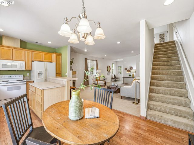 9279 Sw CASCARA Ln, Tualatin, OR 97062