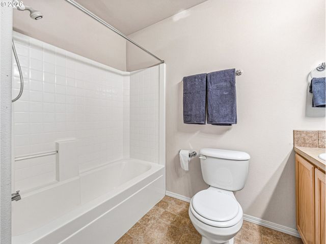 9279 Sw CASCARA Ln, Tualatin, OR 97062