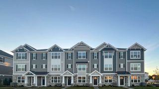 362 Bridgeview Court, St. Charles, IL 60174