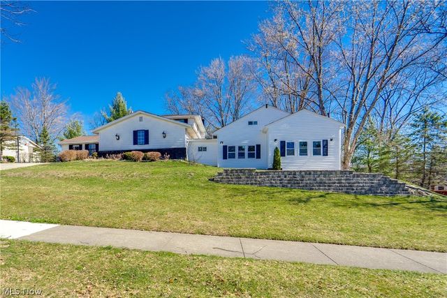 5880 Deepwood Trail, Solon, OH 44139