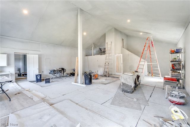 5880 Deepwood Trail, Solon, OH 44139