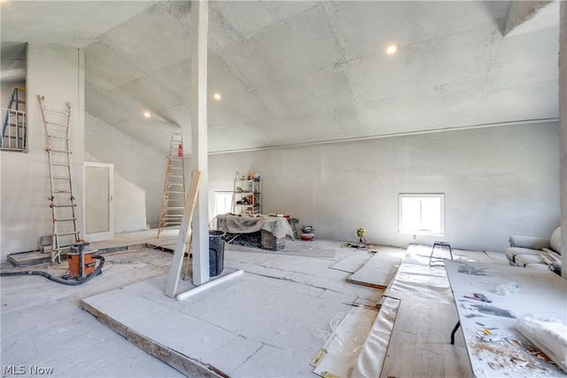 5880 Deepwood Trail, Solon, OH 44139