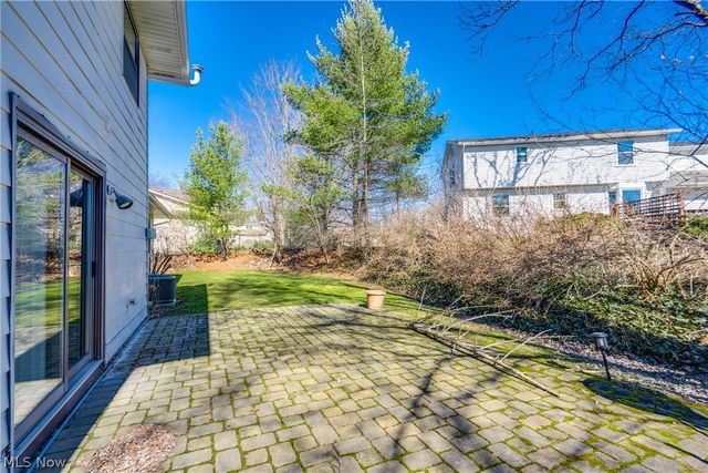 5880 Deepwood Trail, Solon, OH 44139