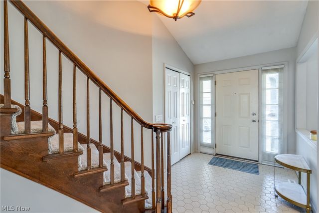 5880 Deepwood Trail, Solon, OH 44139