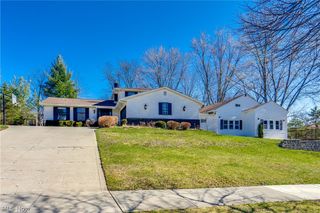 5880 Deepwood Trail, Solon, OH 44139