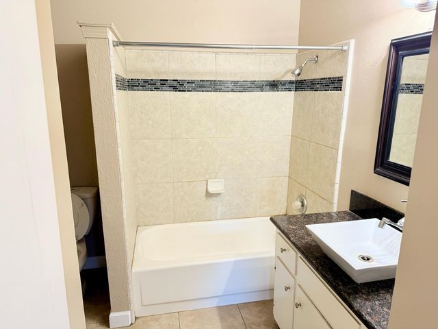 1850 W Donner Avenue, Fresno, CA 93705