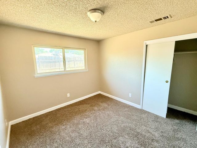1850 W Donner Avenue, Fresno, CA 93705