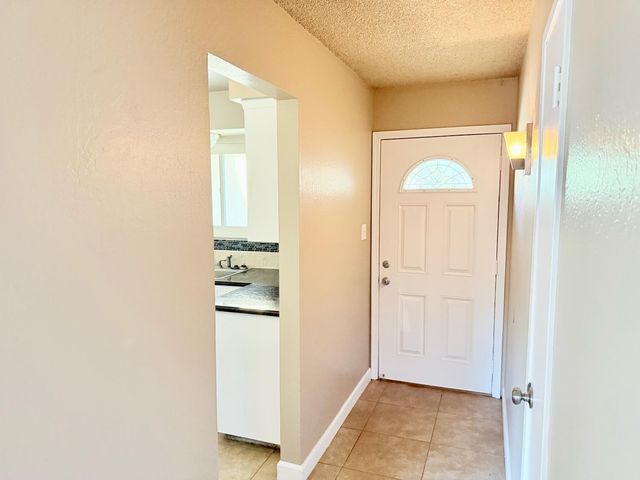 1850 W Donner Avenue, Fresno, CA 93705