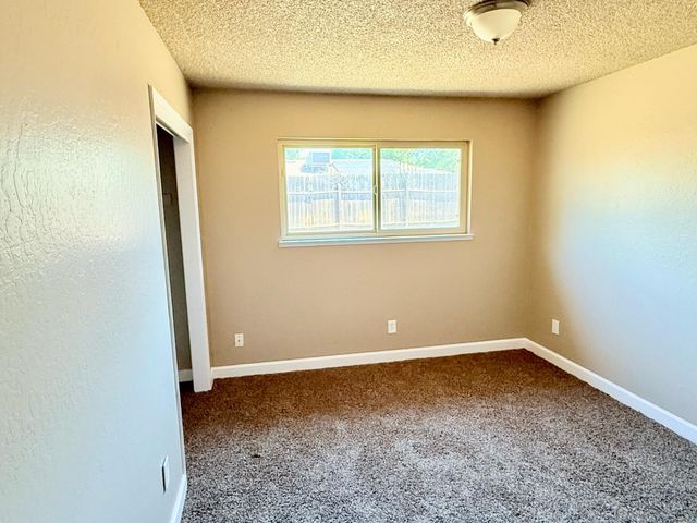 1850 W Donner Avenue, Fresno, CA 93705