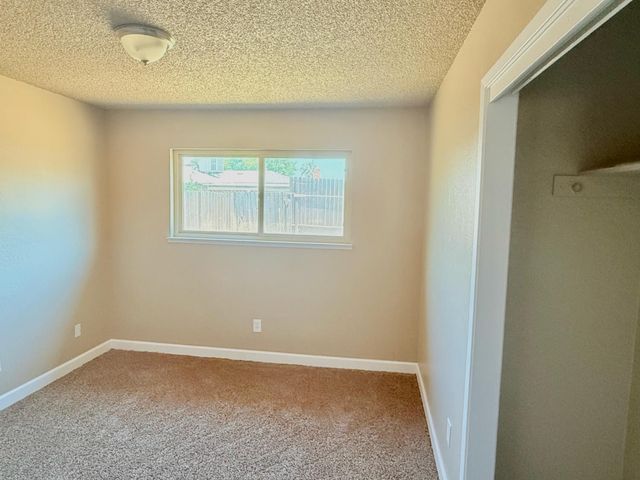 1850 W Donner Avenue, Fresno, CA 93705