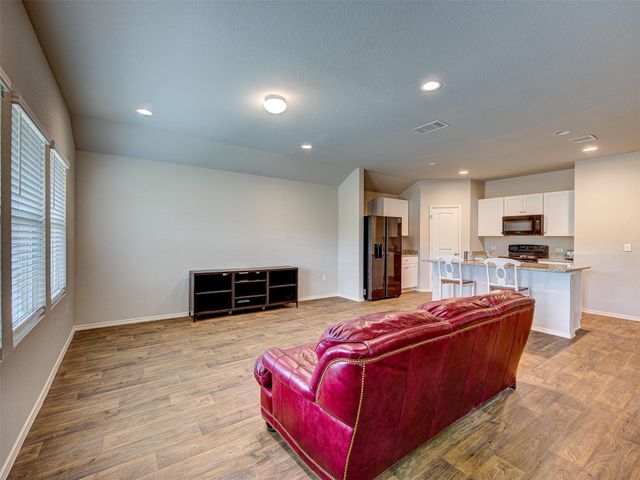 13001 Brahmin DR, Austin, TX 78724