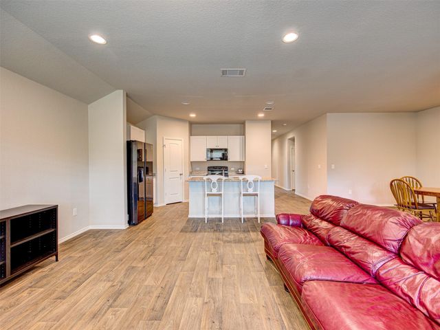 13001 Brahmin DR, Austin, TX 78724