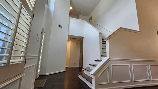 13030 CRABAPPLE LAKE Drive, Roswell, GA 30076