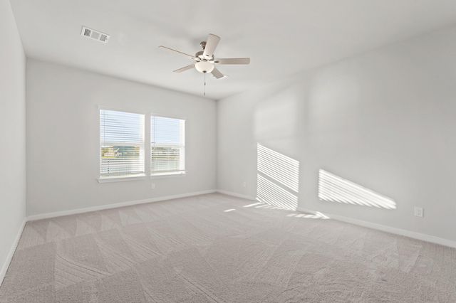 112 Water Grass Trail, Clute, TX 77531