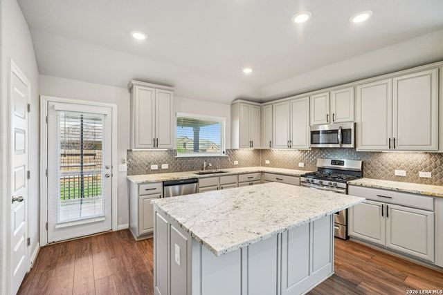2034 EGRET AVE, New Braunfels, TX 78132