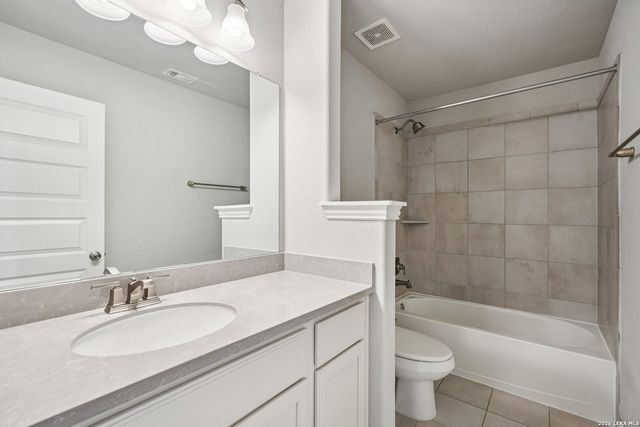 2034 EGRET AVE, New Braunfels, TX 78132