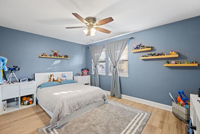 5716 Reinhold St, Fair Oaks, CA 95628